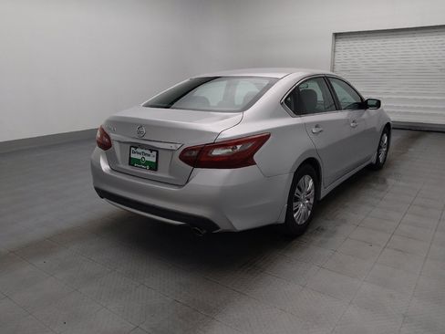 Used 2018 Nissan Altima 2.5 S w/ S Convenience Package FWD image 9
