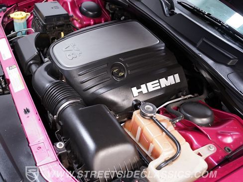 Used 2010 Dodge Challenger R/T RWD image 27