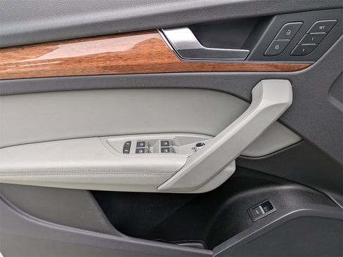 Used 2021 Audi Q5 2.0T Premium Plus w/ Premium Plus Package image 10