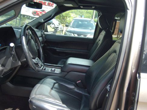 Used 2018 Ford Expedition Max Limited AWD/4WD image 14
