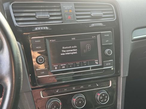 Used 2018 Volkswagen GTI S image 8