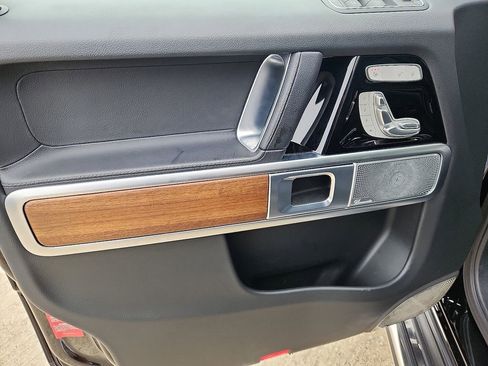Used 2024 Mercedes-Benz G 550 image 11