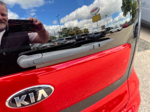 Used 2017 Kia Soul + w/ Designer's Package FWD image 34