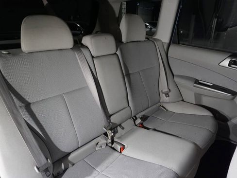 Used 2011 Subaru Forester 2.5X w/ Alloy Wheel Value Pkg AWD/4WD image 19
