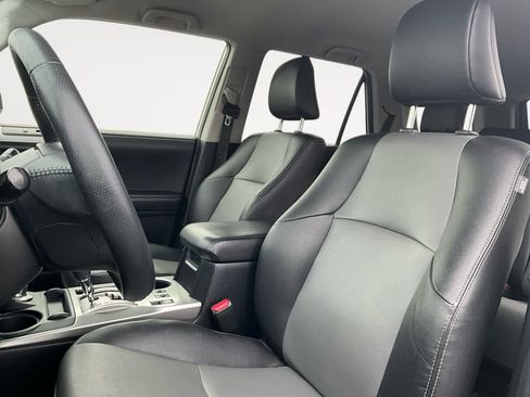 Used 2022 Toyota 4Runner SR5 Premium image 10