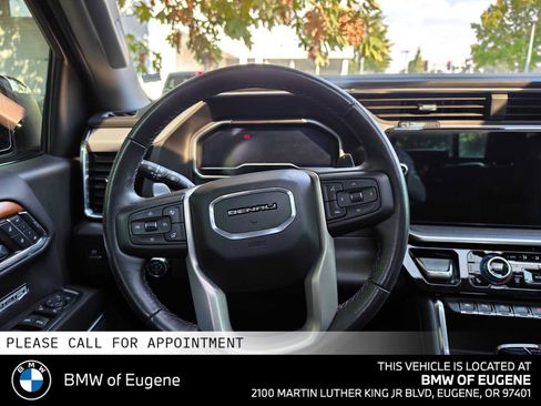 Used 2023 GMC Sierra 1500 Denali w/ Denali Reserve Package AWD/4WD image 22