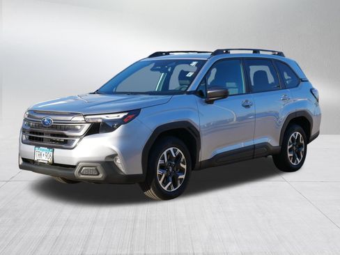 Used 2026 Subaru Forester Premium AWD/4WD image 3