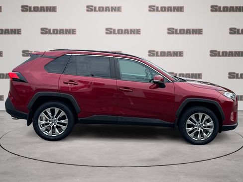 Used 2020 Toyota RAV4 XLE Premium AWD/4WD image 6