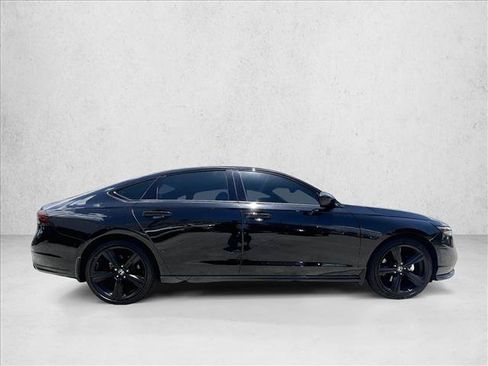 Used 2024 Honda Accord Sport image 5