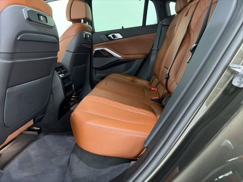 Certified 2024 BMW X6 xDrive40i w/ Executive Package image 17