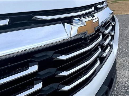 Used 2025 Chevrolet Equinox LT w/ Convenience Package II AWD/4WD image 30