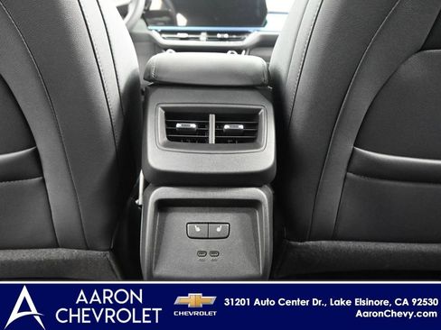 New 2025 Chevrolet Equinox EV LT image 22