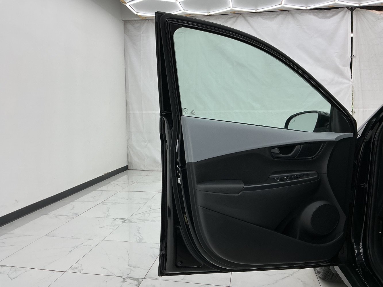Used 2019 Hyundai Kona SEL FWD image 18