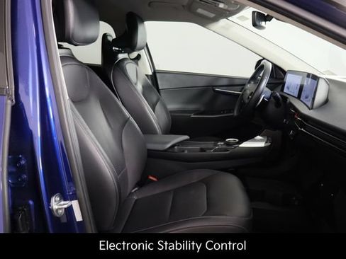 Certified 2024 Kia EV6 Wind RWD image 11