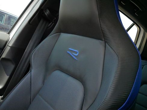 Used 2024 Volkswagen Golf R AWD/4WD image 31