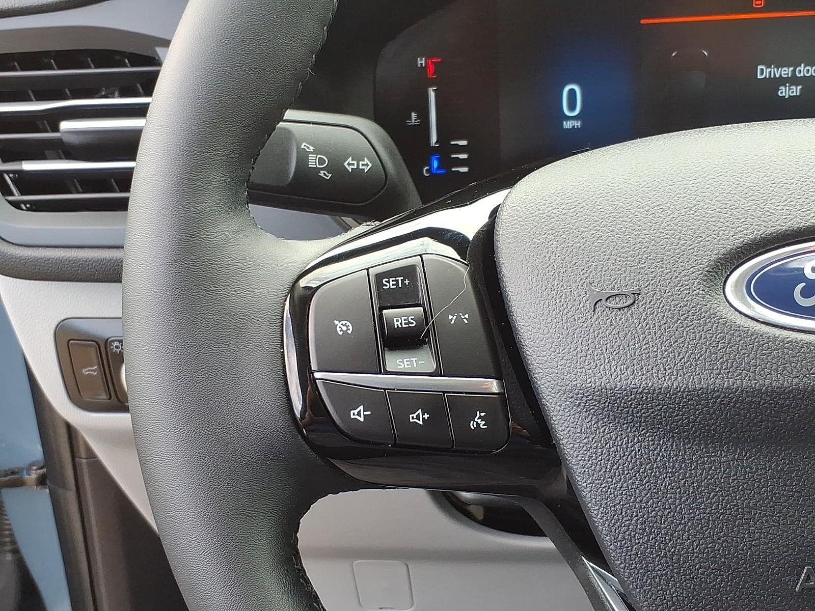 Used 2023 Ford Escape Active AWD/4WD image 18