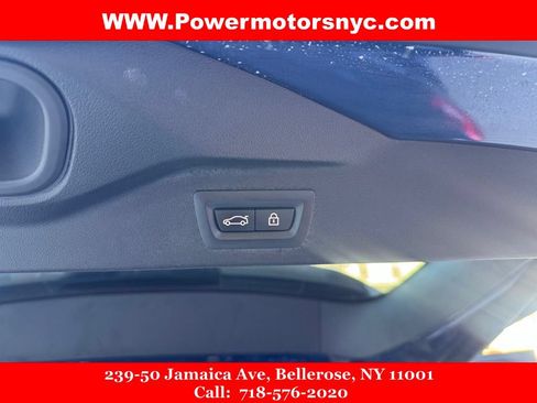 Used 2021 BMW X7 xDrive40i w/ M Sport Package AWD/4WD image 31
