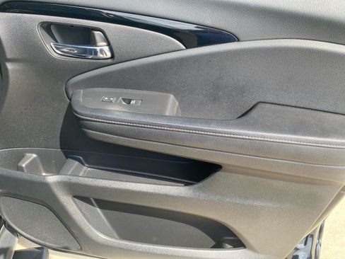 Used 2018 Honda Ridgeline RTL-E image 35