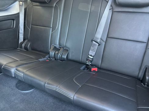 Used 2018 GMC Yukon Denali w/ Denali Ultimate Package AWD/4WD image 16
