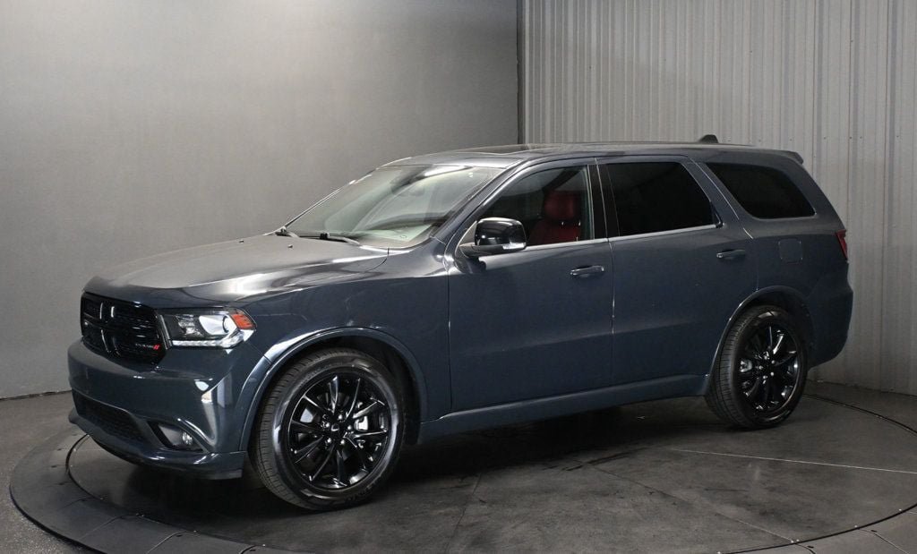 Used 2017 Dodge Durango R/T w/ Trailer Tow Group IV AWD/4WD image 1