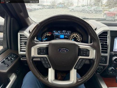 Used 2016 Ford F150 King Ranch w/ Equipment Group 601A Luxury AWD/4WD image 20