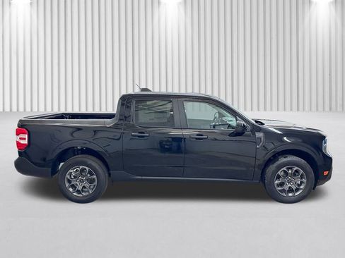 New 2025 Ford Maverick XLT w/ XLT Luxury Package FWD image 3