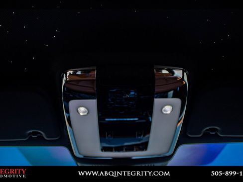 Used 2022 Rolls-Royce Cullinan w/ Dynamic Package image 43