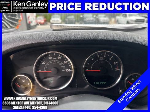 Used 2015 Jeep Wrangler Unlimited Sahara w/ Dual Top Group AWD/4WD image 14