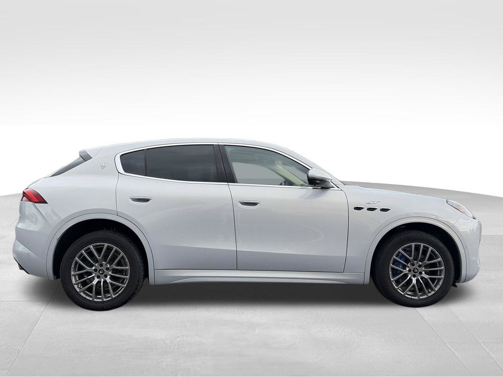 Used 2023 Maserati Grecale GT AWD/4WD image 2