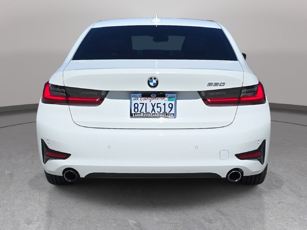 Used 2022 BMW 330i Sedan w/ Premium Package 2 RWD image 7