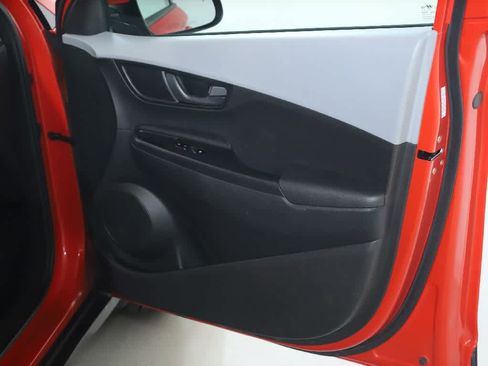 Used 2019 Hyundai Kona SEL image 34