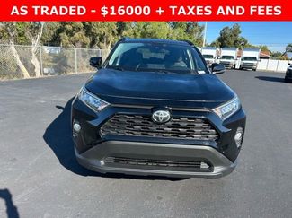 Used 2019 Toyota RAV4 XLE video 2
