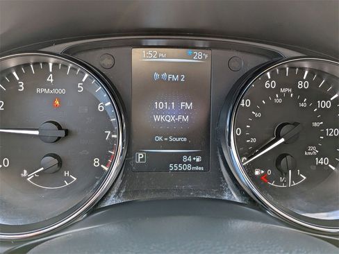 Used 2017 Nissan Rogue SV w/ Midnight Edition Package image 12