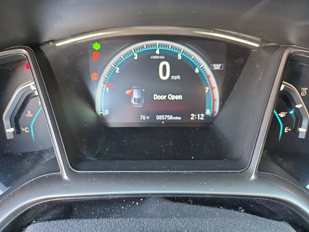 Used 2018 Honda Civic EX image 4