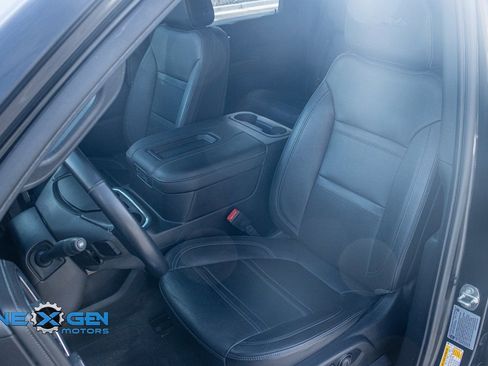 Used 2022 Chevrolet Silverado 3500 High Country image 22