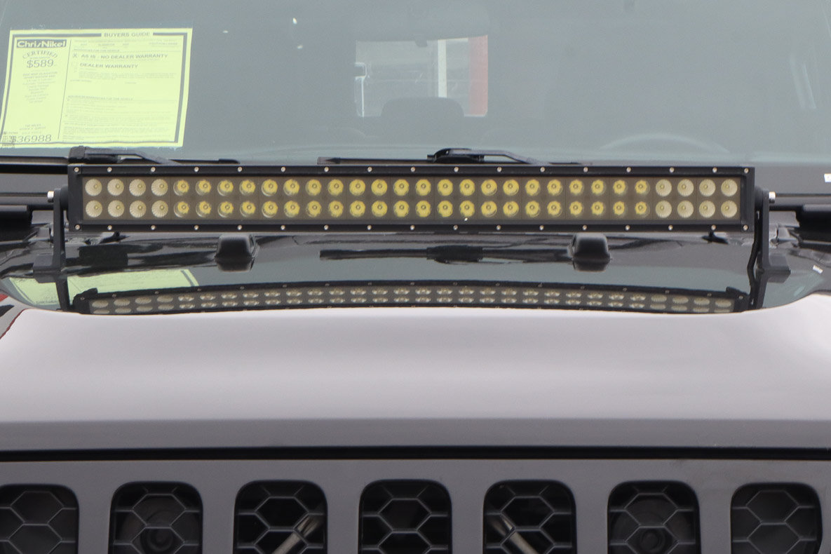 Used 2020 Jeep Gladiator Sport AWD/4WD image 18