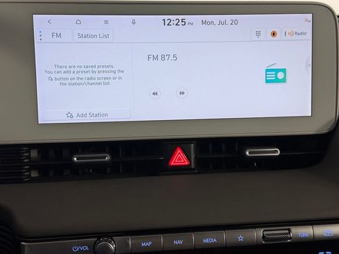 Used 2024 Hyundai Ioniq 5 SEL RWD image 18