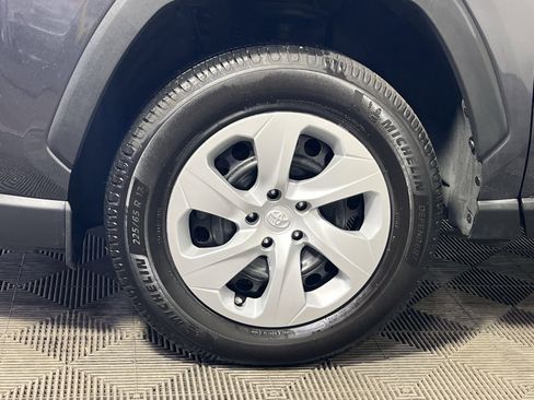 Used 2020 Toyota RAV4 LE w/ Carpet Mat Package image 12