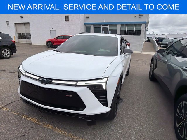 Used 2024 Chevrolet Blazer EV RS AWD/4WD image 2