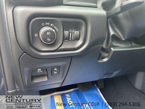 New 2026 RAM 1500 Big Horn AWD/4WD image 8