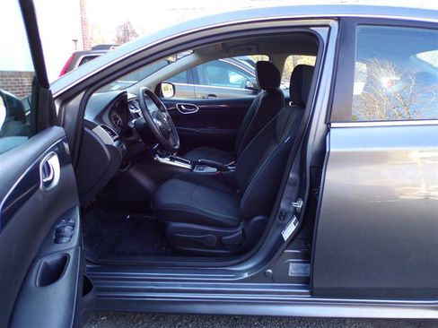 Used 2019 Nissan Sentra SR image 15