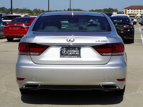 Used 2017 Lexus LS 460 w/ Comfort Package image 7