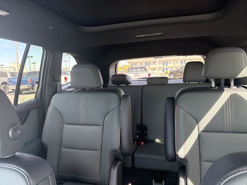 New 2026 GMC Acadia AT4 w/ Super Cruise Package AWD/4WD image 18