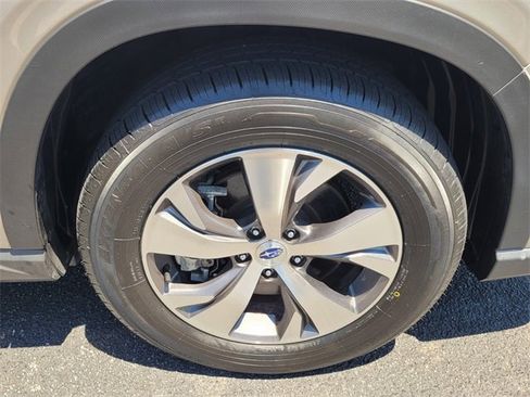 Used 2020 Subaru Ascent Premium w/ Convenience Package image 19