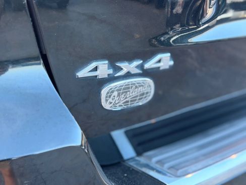 Used 2013 Jeep Grand Cherokee Overland AWD/4WD image 19