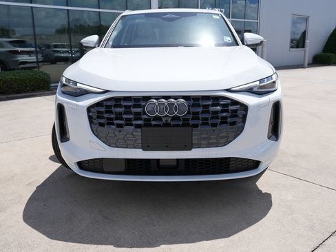 Used 2025 Audi Q5 Premium Plus w/ Premium Plus AWD/4WD image 8