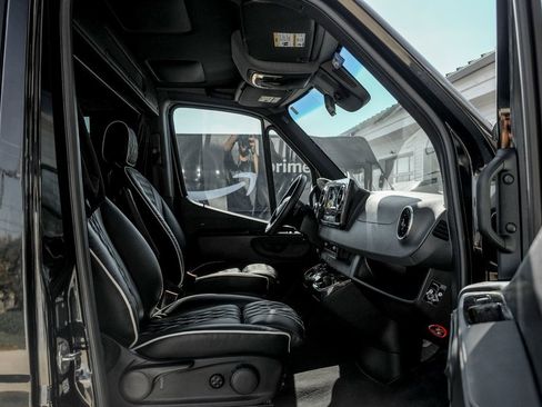 Used 2022 Mercedes-Benz Sprinter 3500 image 21