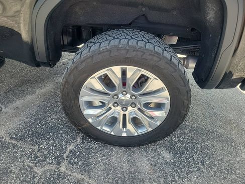 Used 2020 GMC Sierra 1500 Denali w/ Denali Ultimate Package AWD/4WD image 8