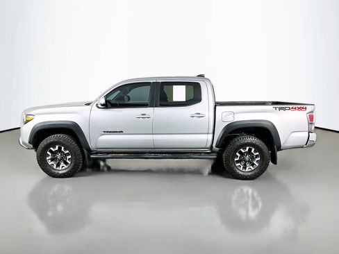 Used 2023 Toyota Tacoma TRD Off-Road AWD/4WD image 5