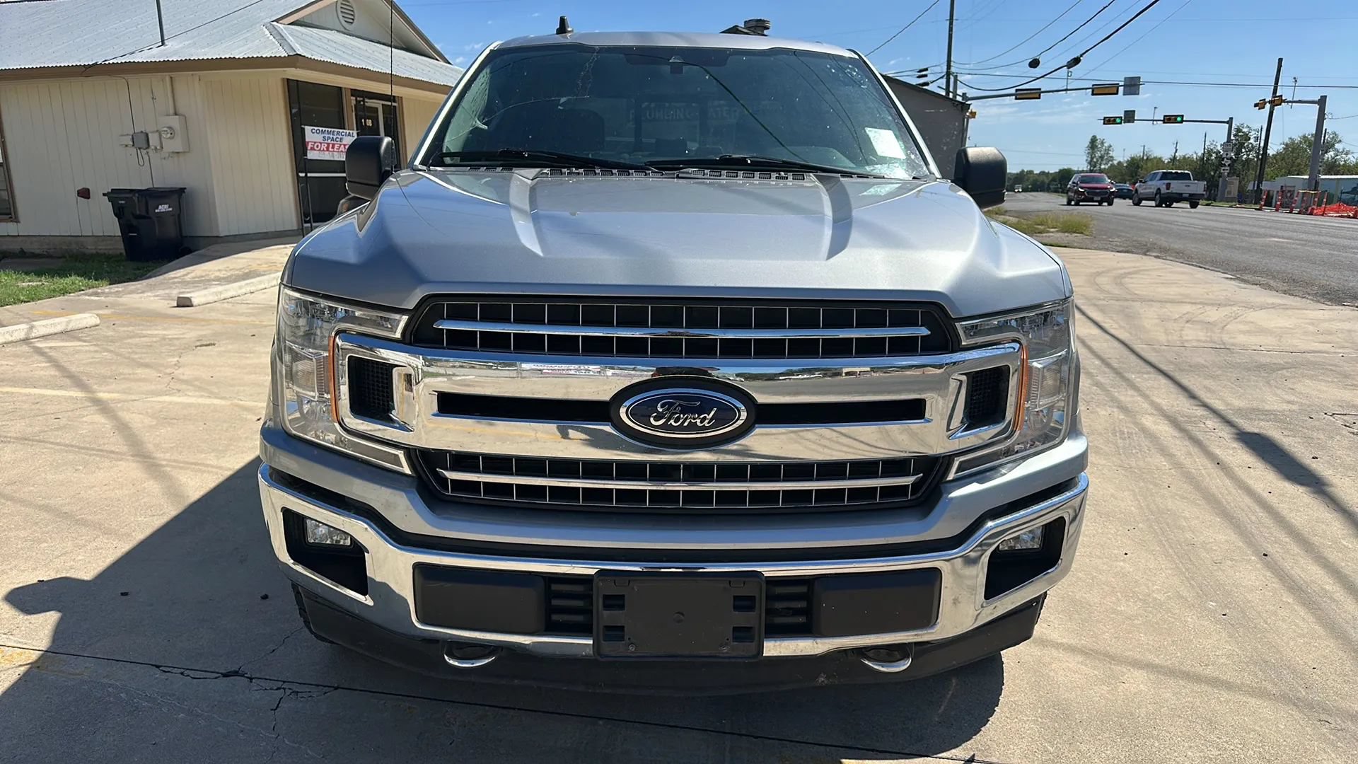 Used 2020 Ford F150 XLT w/ Equipment Group 302A Luxury AWD/4WD image 9